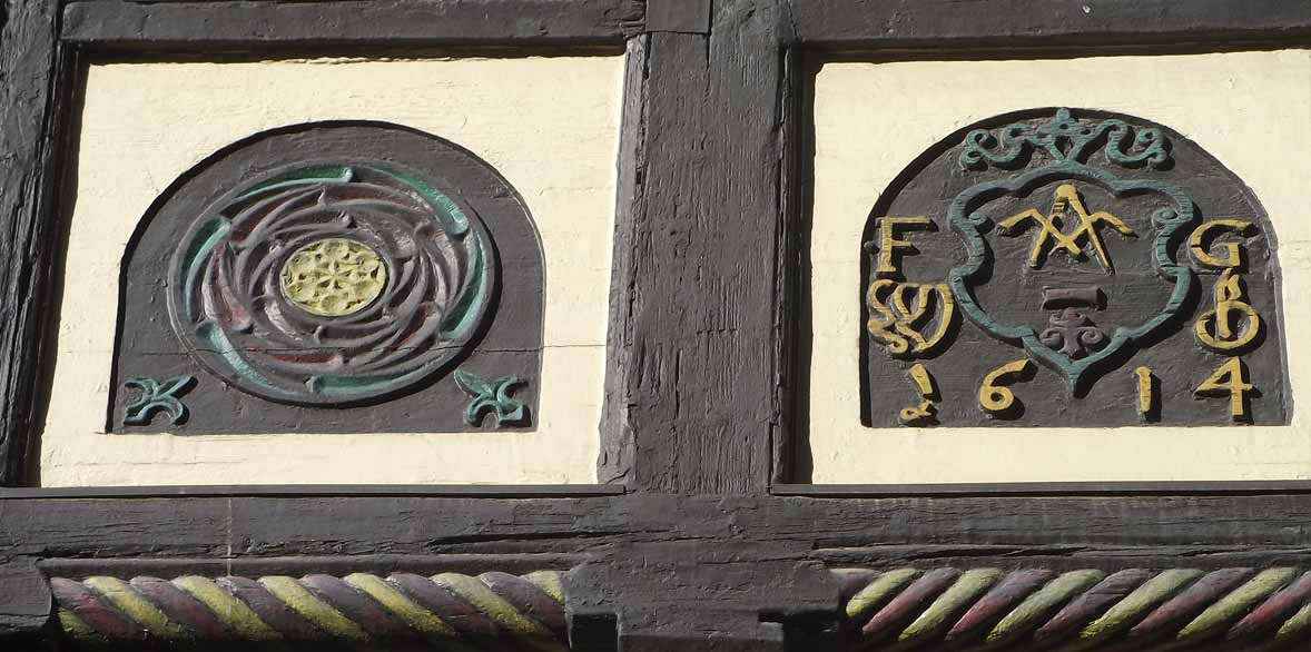 Fachwerkhaus-Schnitzerei